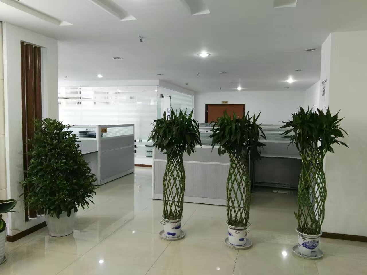迎寒冬   送溫情！路源科技股份室內空氣污染檢測及治理樣板間全城火熱征集中。。。